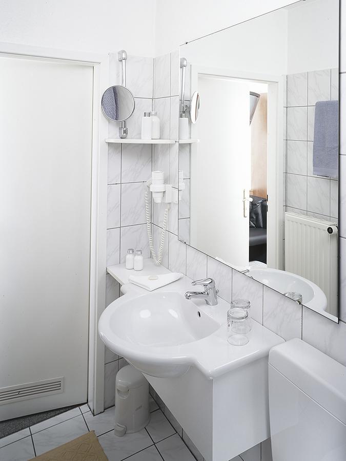 Haus Von Der Heyde Hotel Iserlohn Ngoại thất bức ảnh
